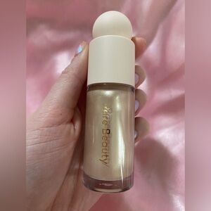 Rare Beauty Liquid Highlighter in Enlighten